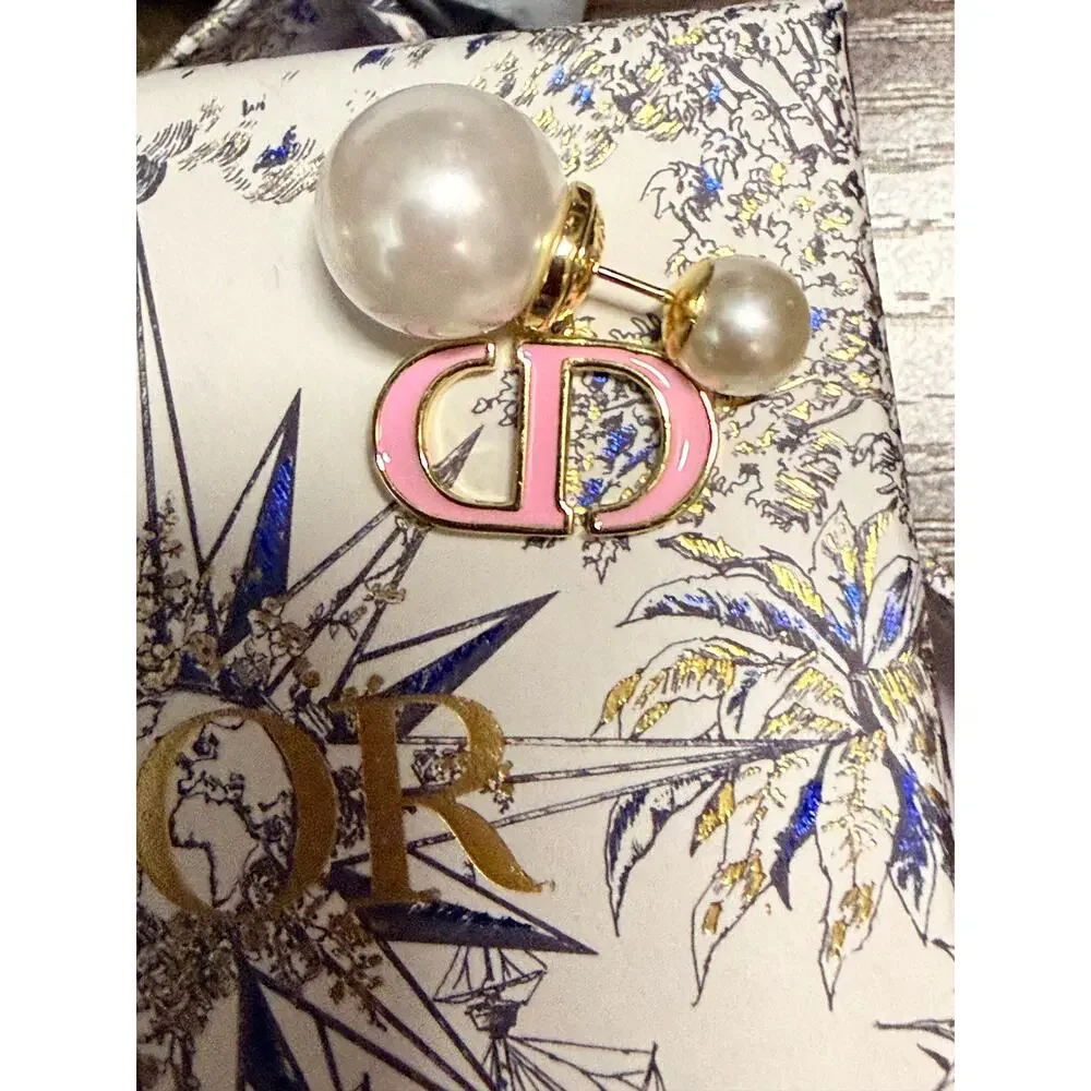 Dior Earrings - Picture 3 of 5